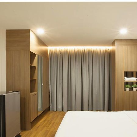 Boone Place Bangkok Bagian luar foto