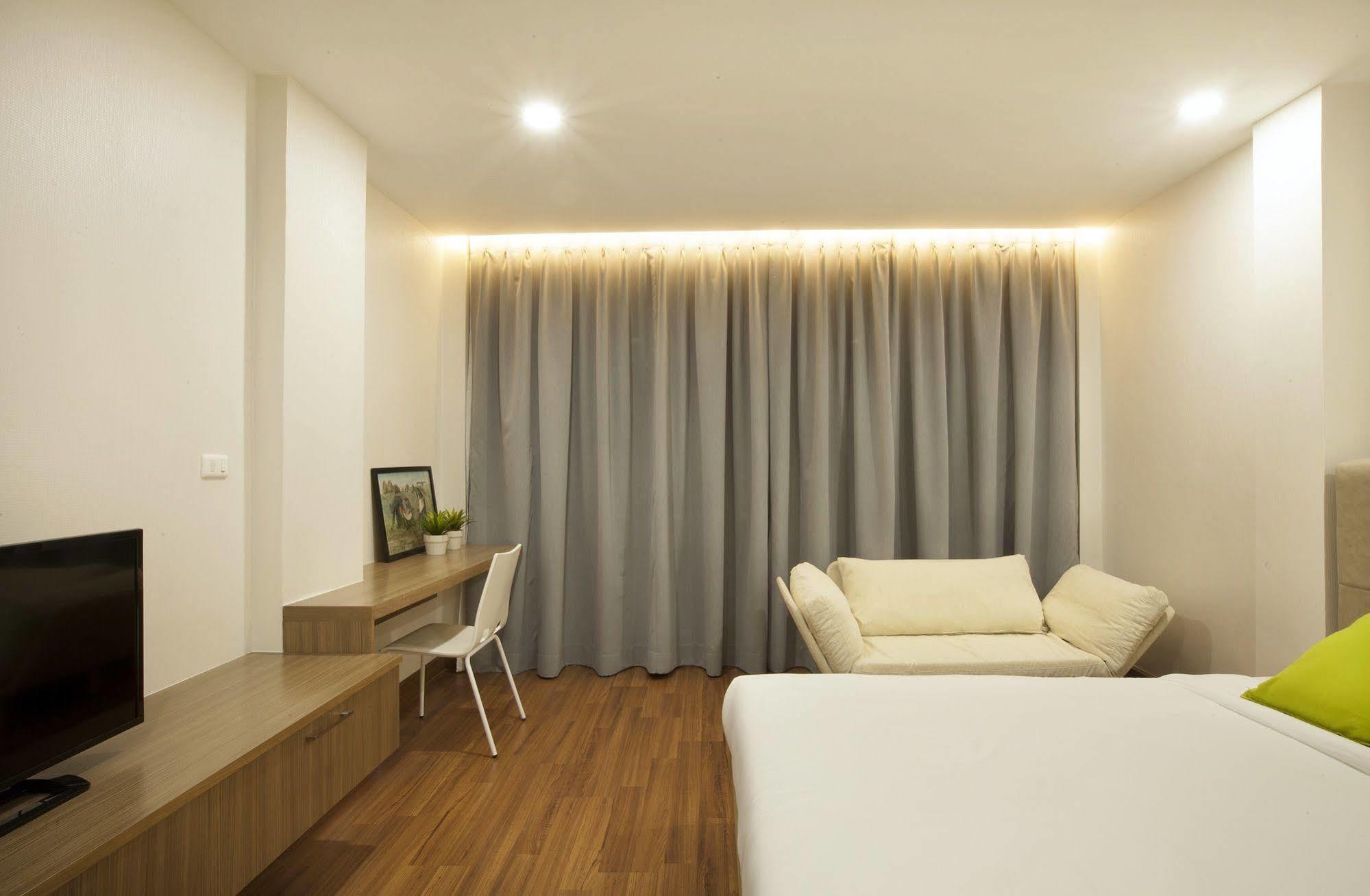 Boone Place Bangkok Bagian luar foto